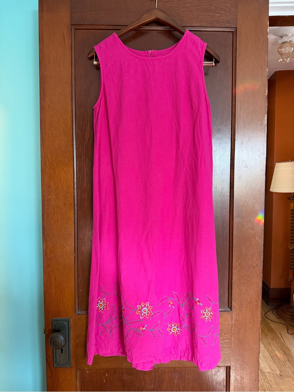 Vintage Bright Pink Sleeveless Embroidered Women’s Dress